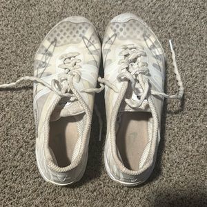 Nfinity Vengeance cheer sneakers